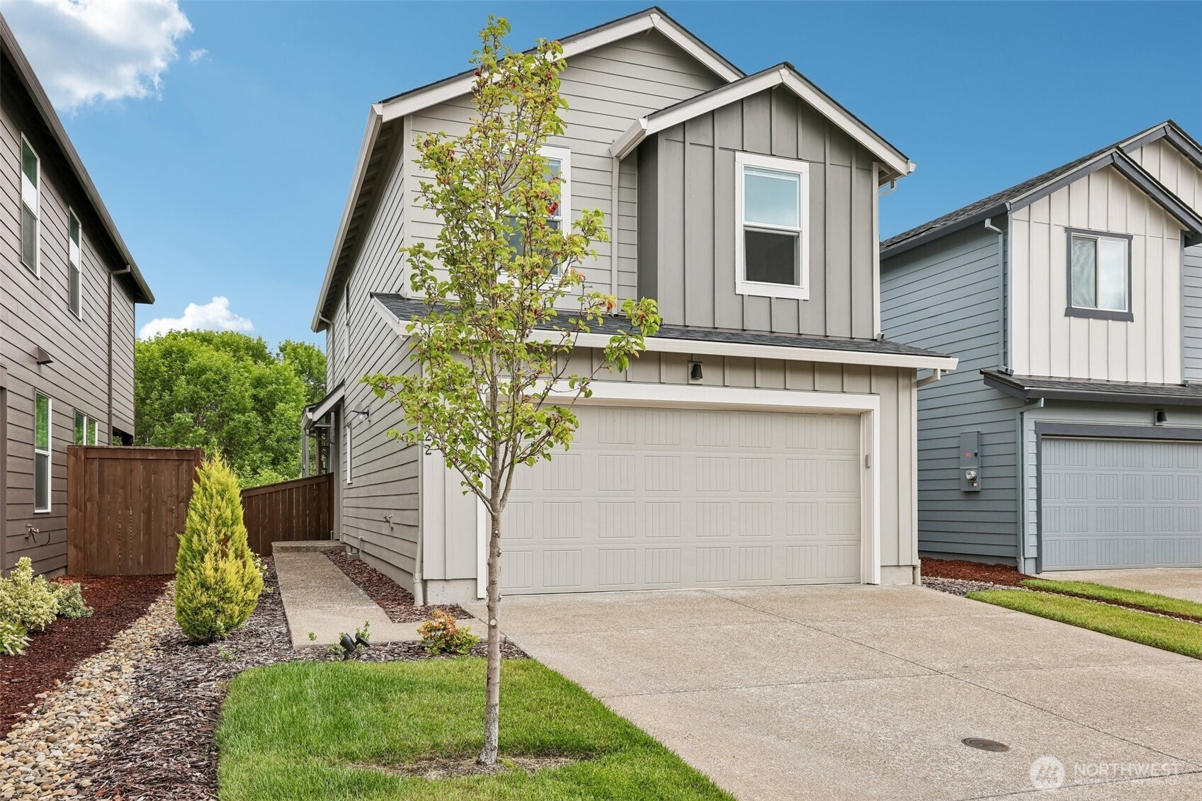 922 NW 175th Way
