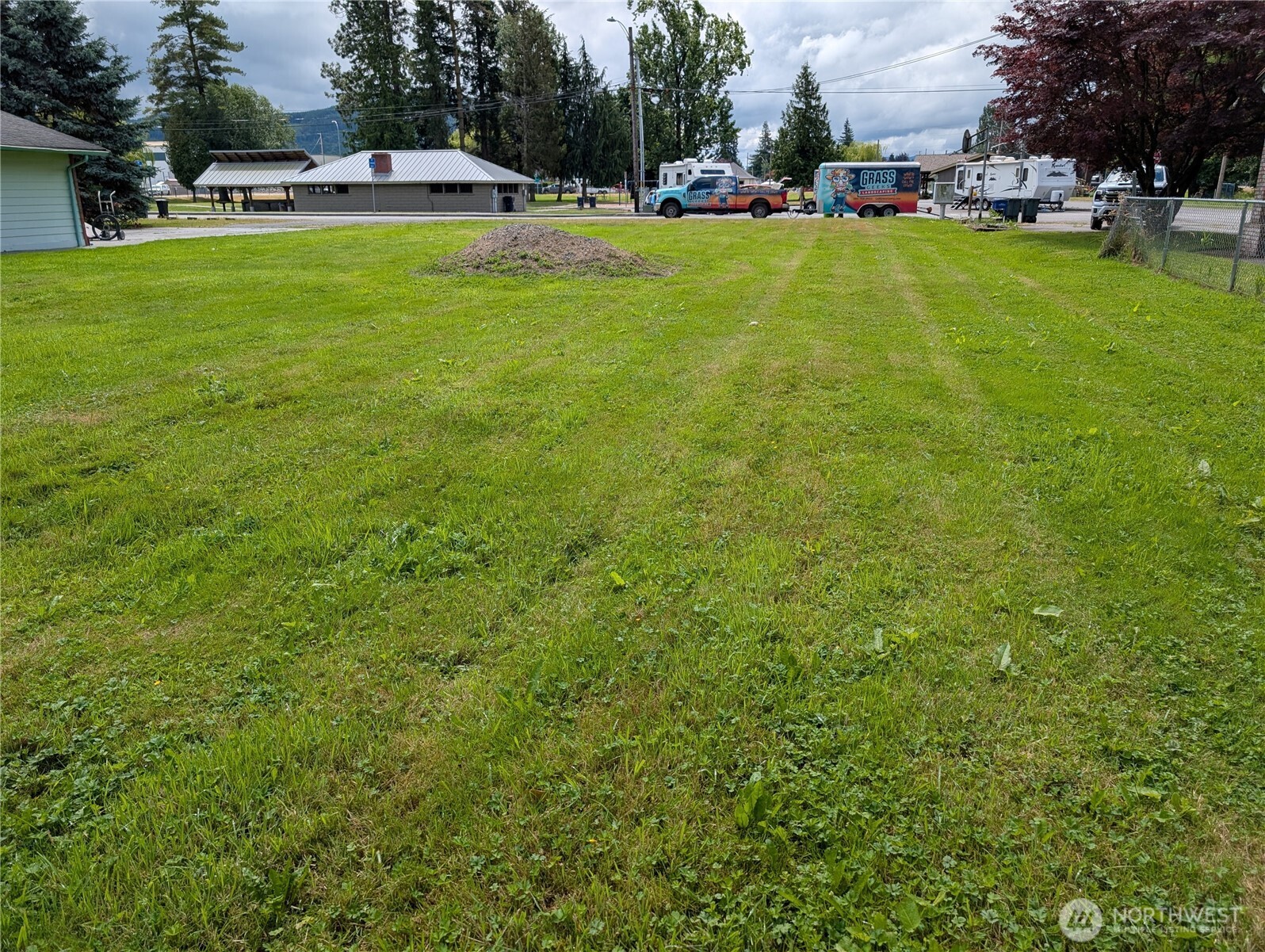 322 W Munro Street