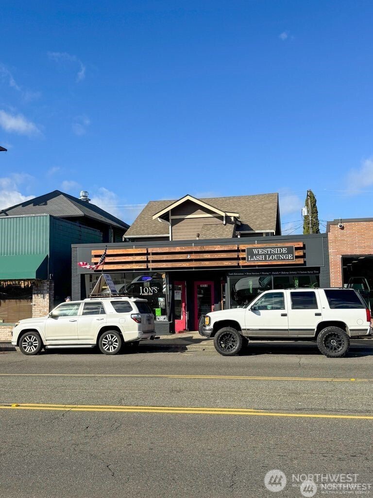 3825 6th Ave