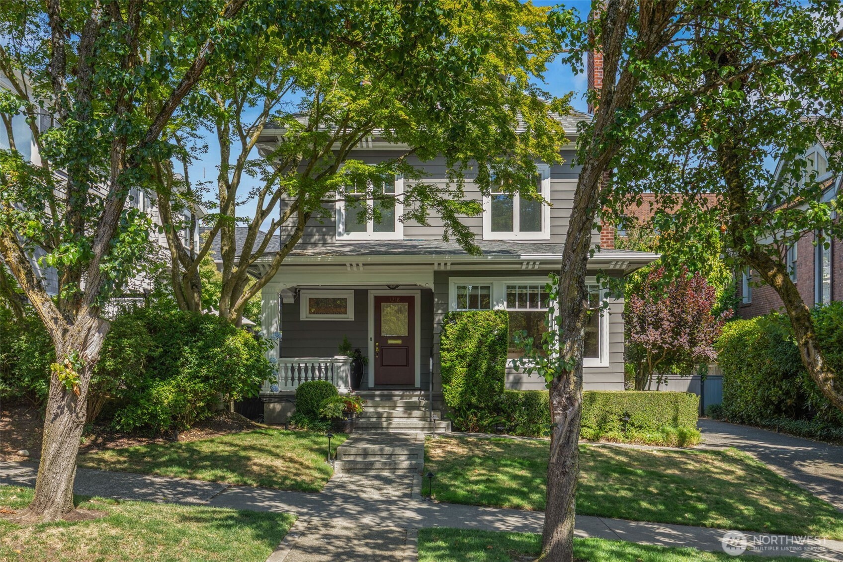 1218 3rd Avenue W