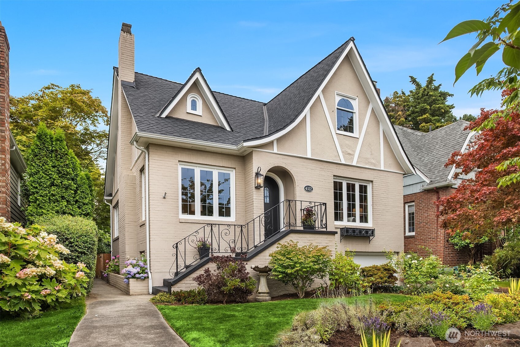 4322 NE 43rd Street
