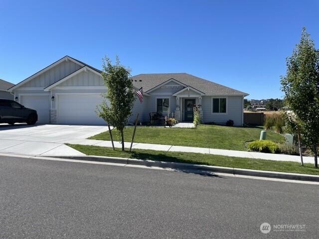 Kennewick, WA 99338