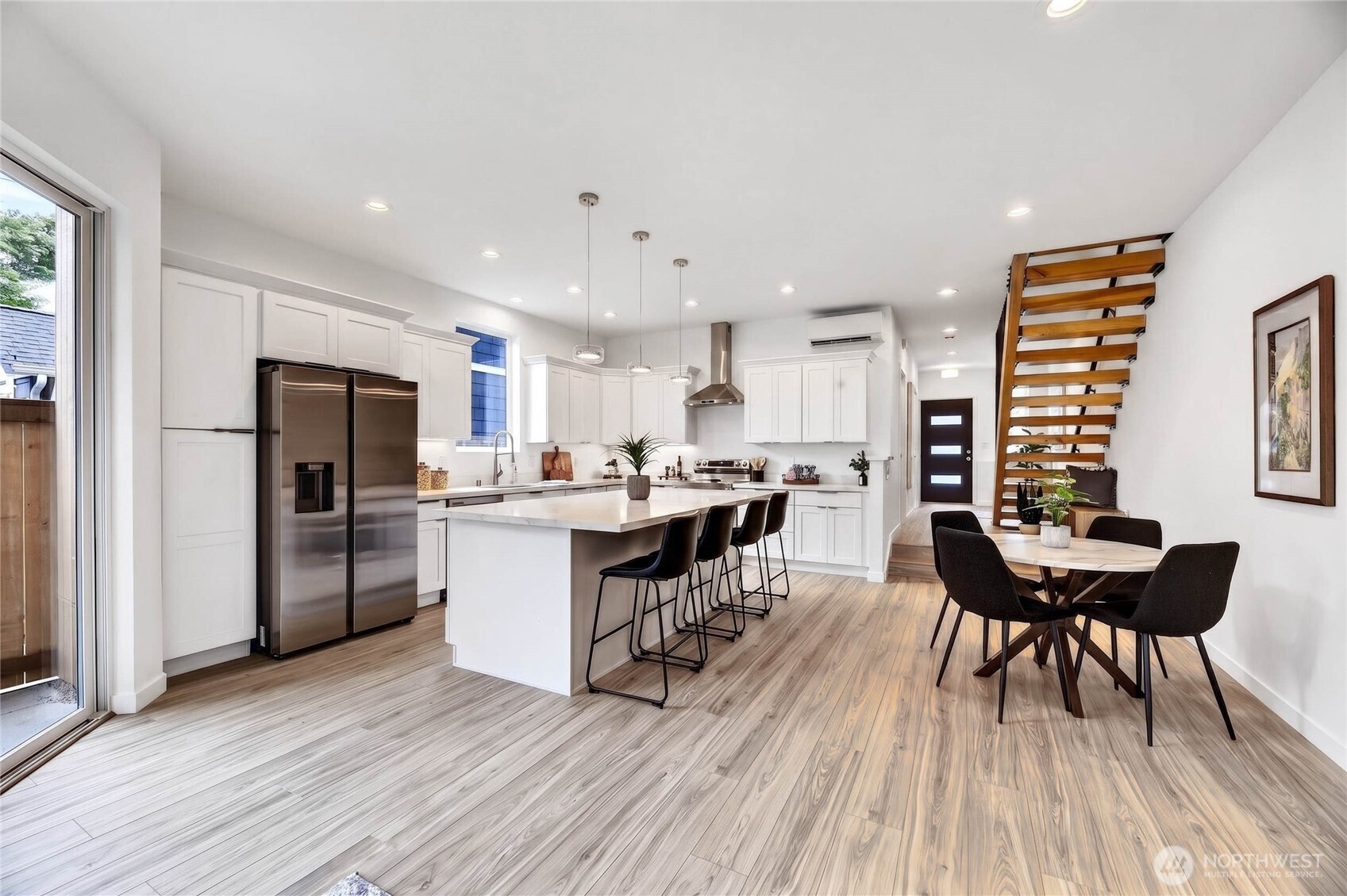 5039 41st Avenue SW #1