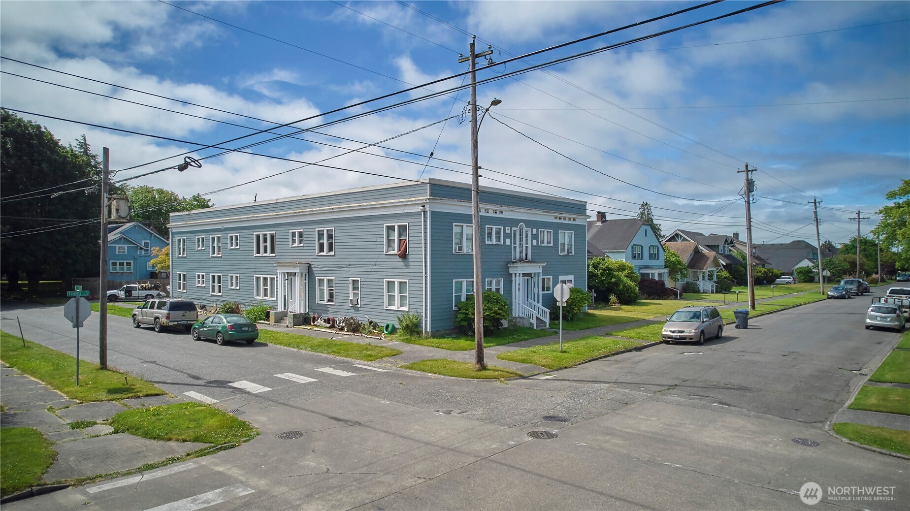 301 W 3rd Street