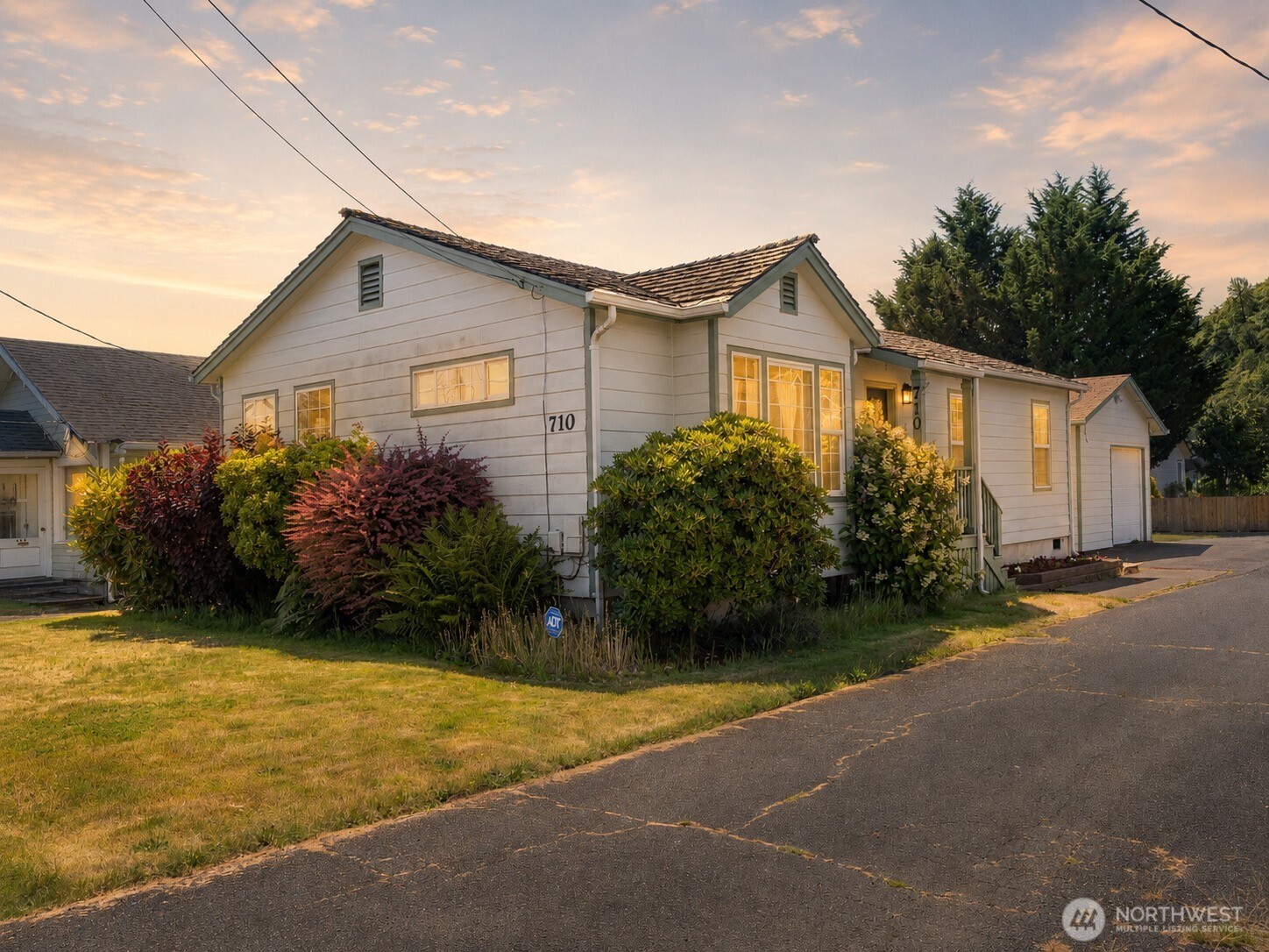 710 Perry Avenue