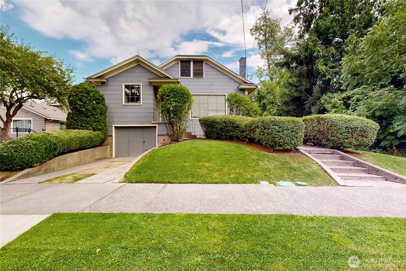 724 Valencia Street