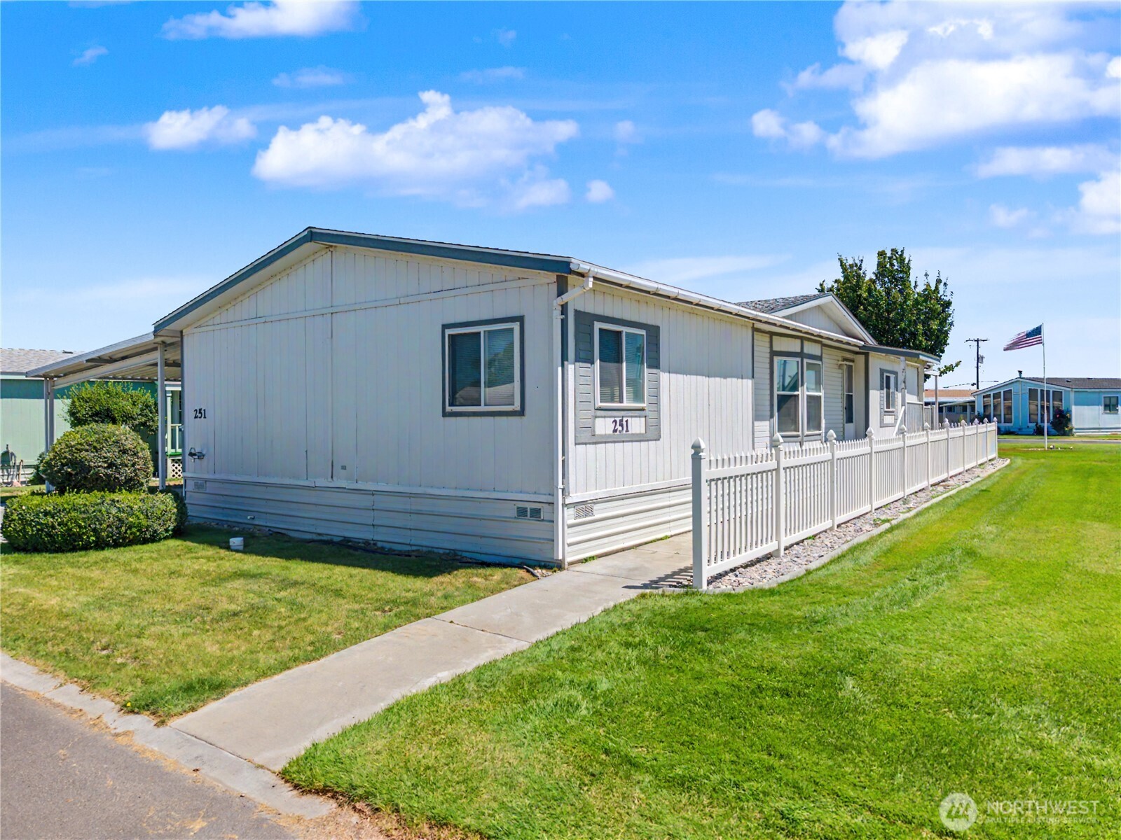 2240 W Broadway Avenue #251