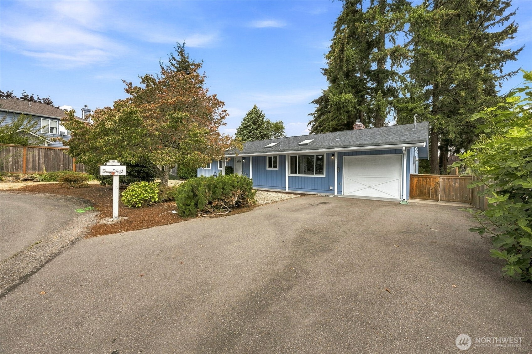 612 S 195th Street