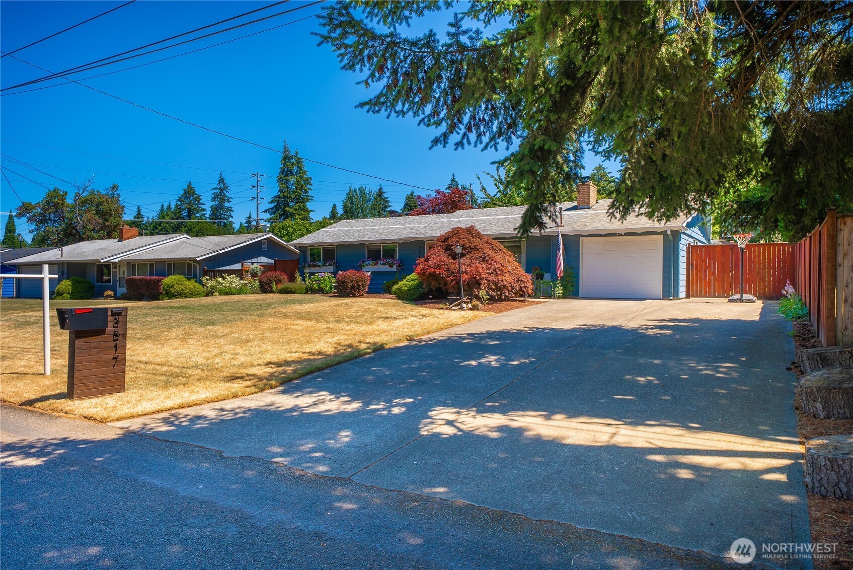 3517 Oas Drive W
