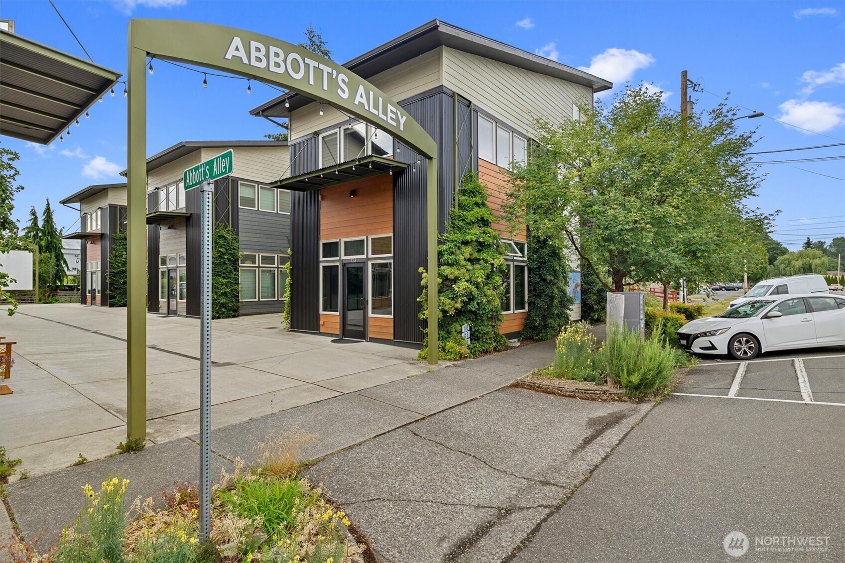 128 Abbott's Alley