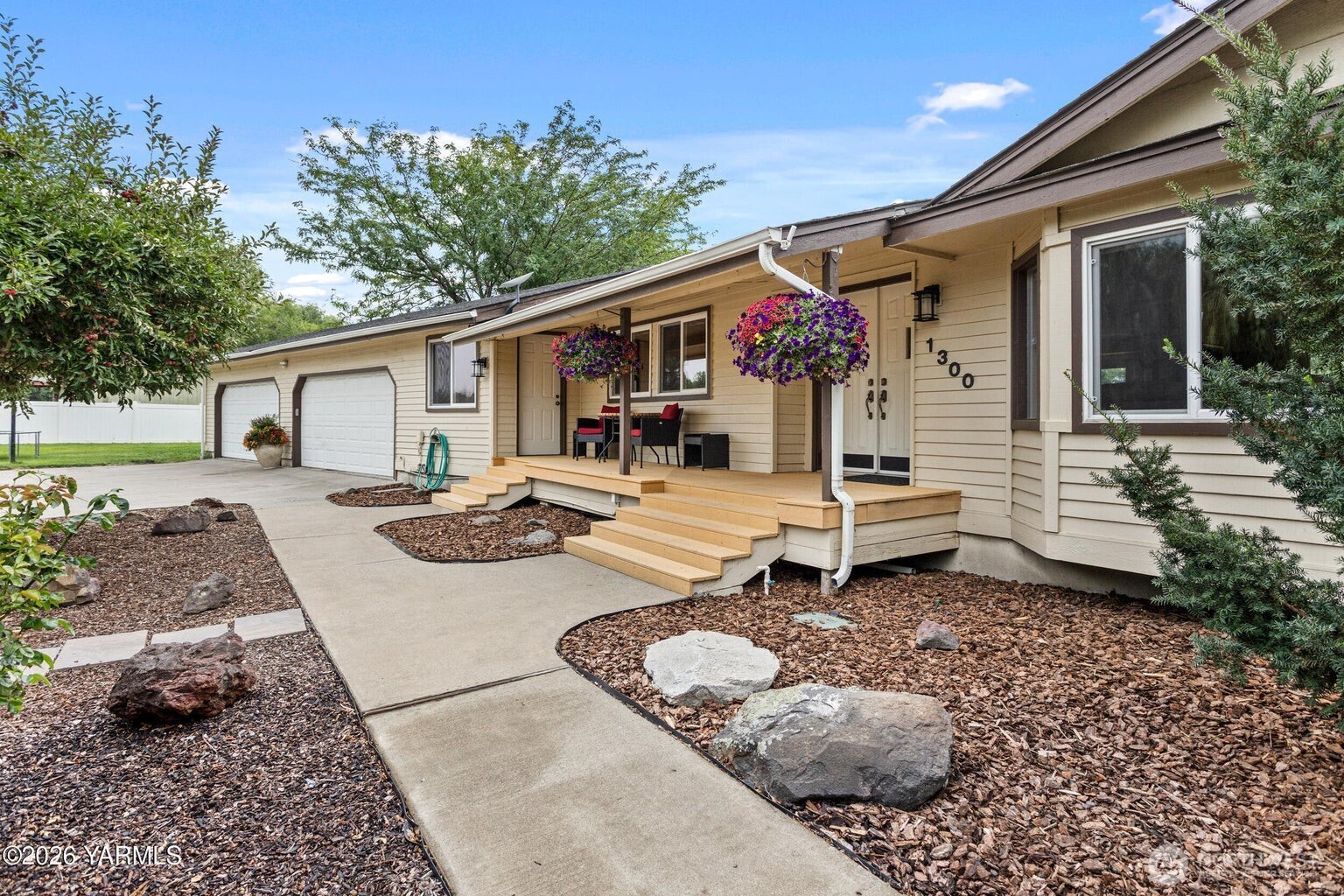 1300 Meadowlark Lane