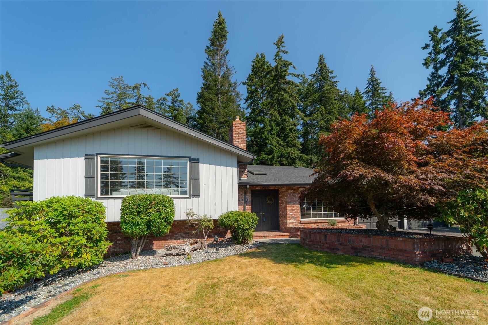 3011 SE Regent Street