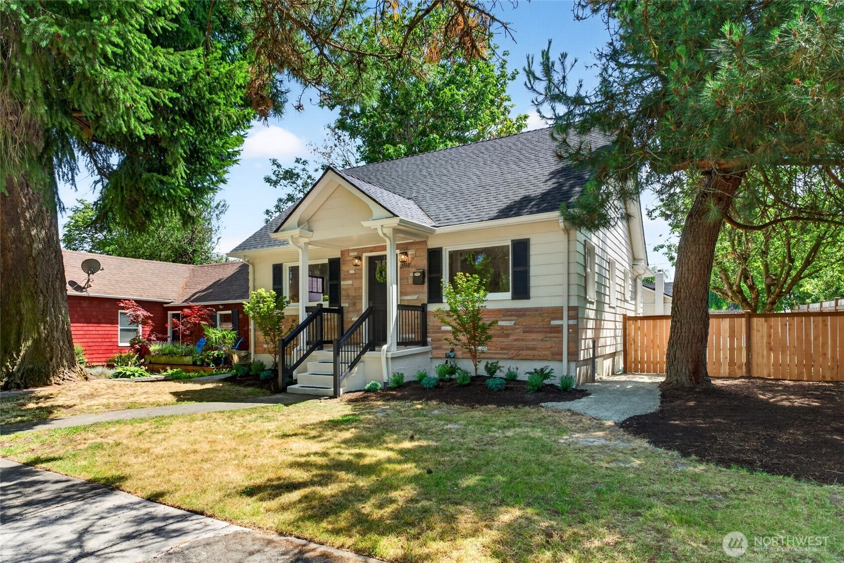 2910 N 9th Street