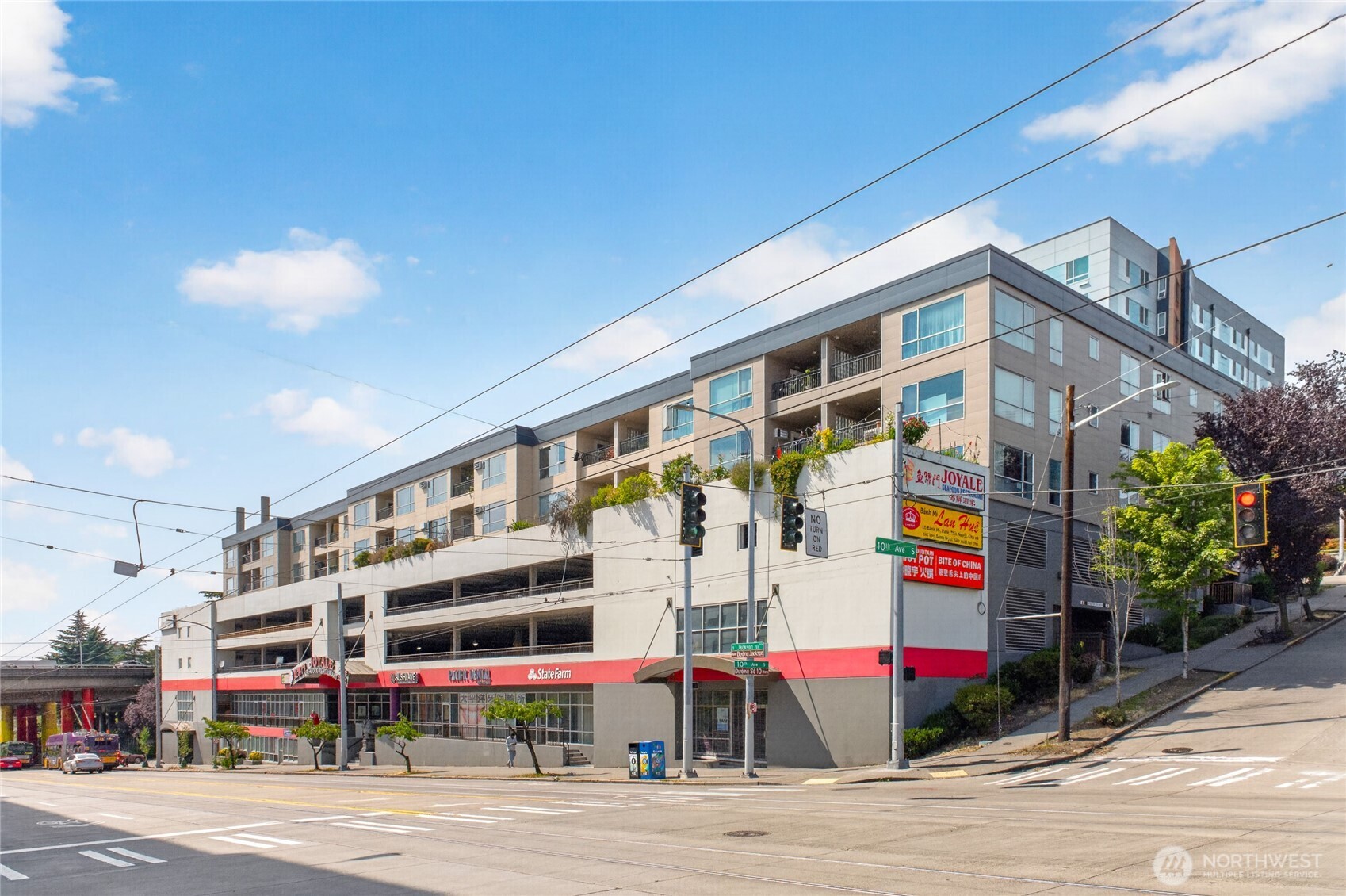 321 10th Avenue S #710