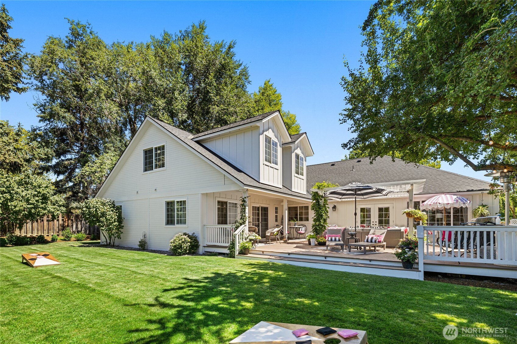 1403 N Thayer Avenue