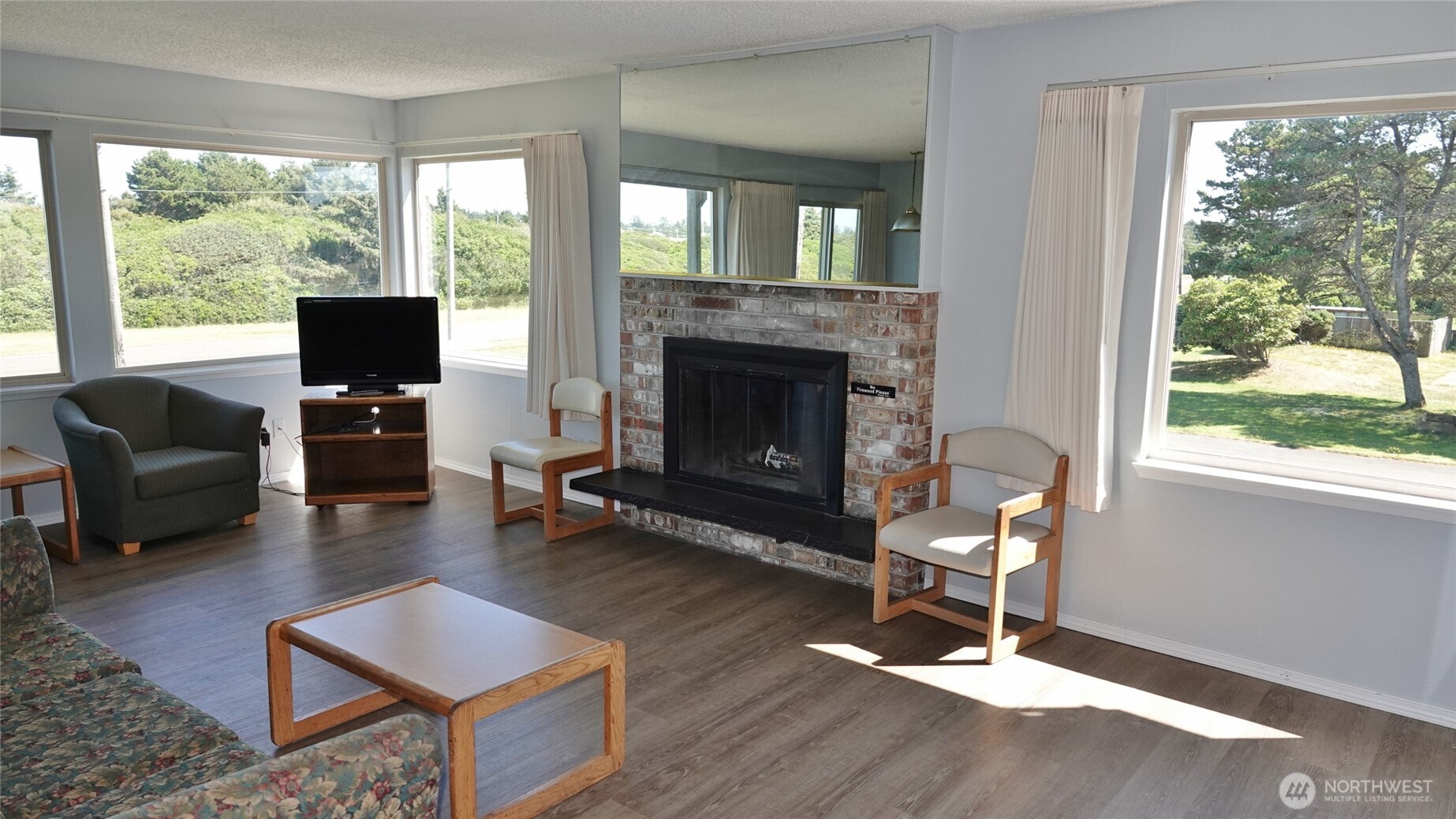 615 Ocean Shores Boulevard NW #201