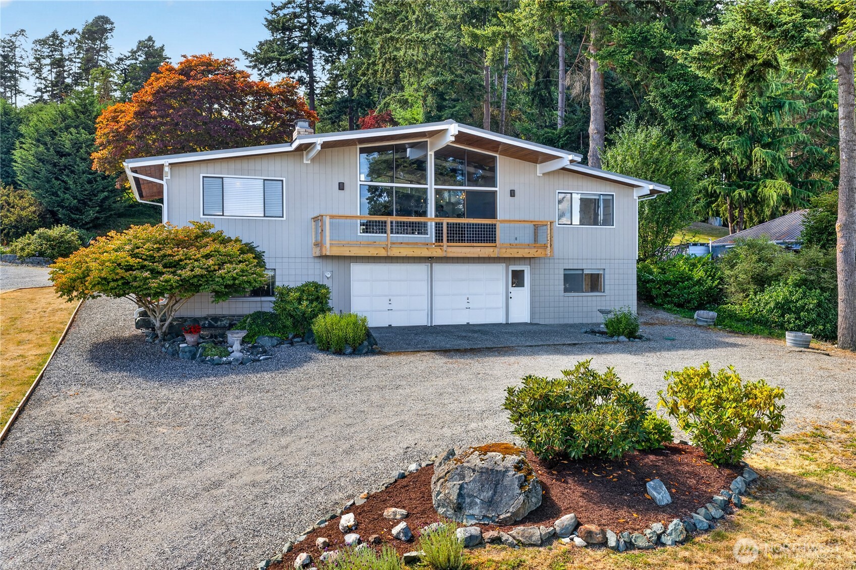 578 SW Shelley Ln
