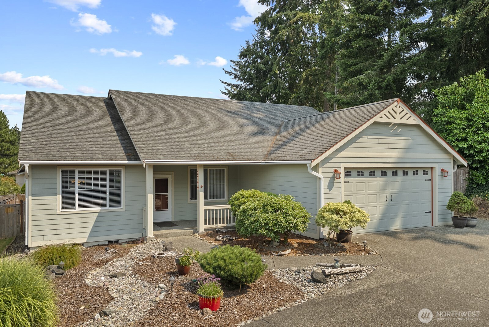 2744 Sutherland Place