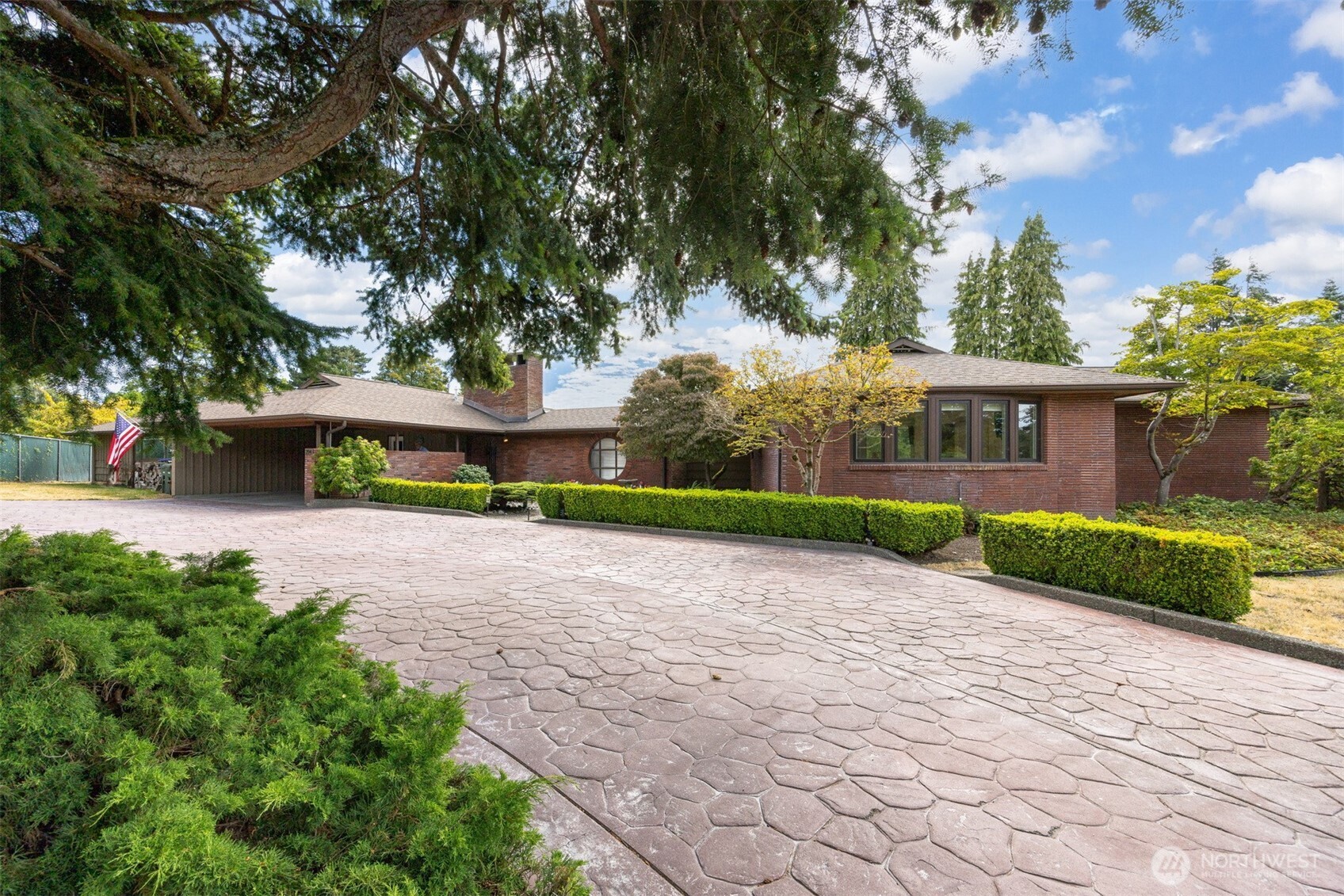 204 Hawthorn Road