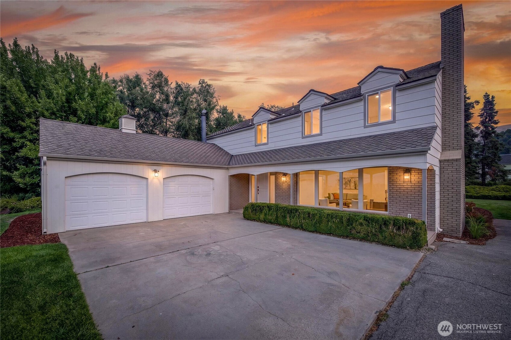 2328 Easy Street