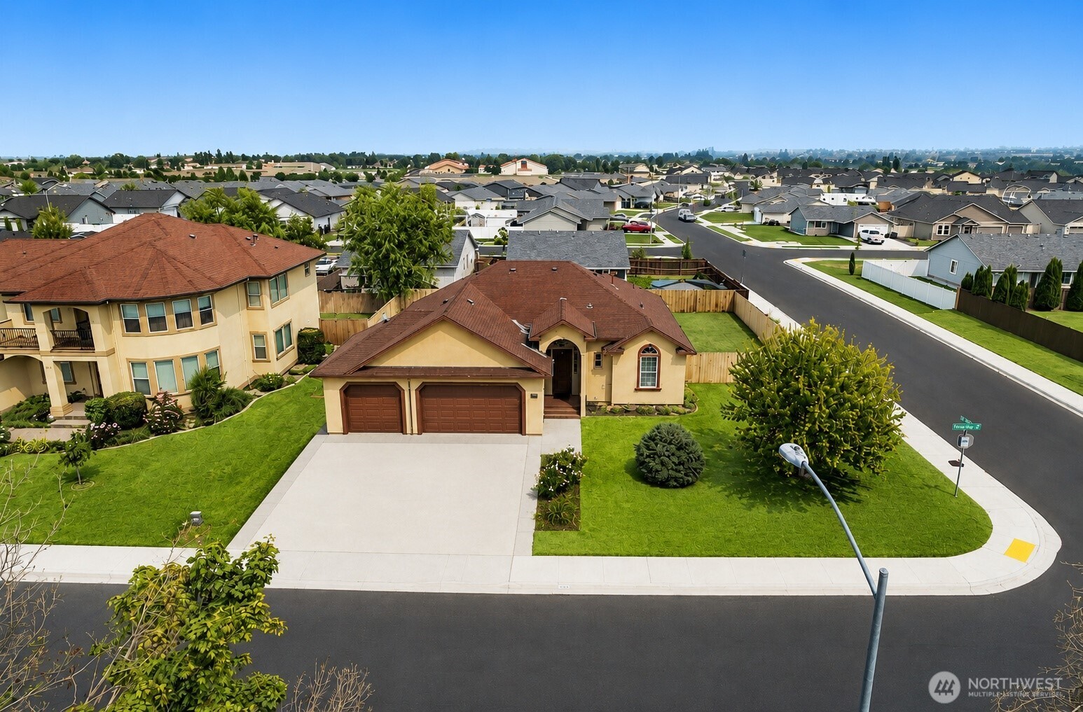 333 N Crestview