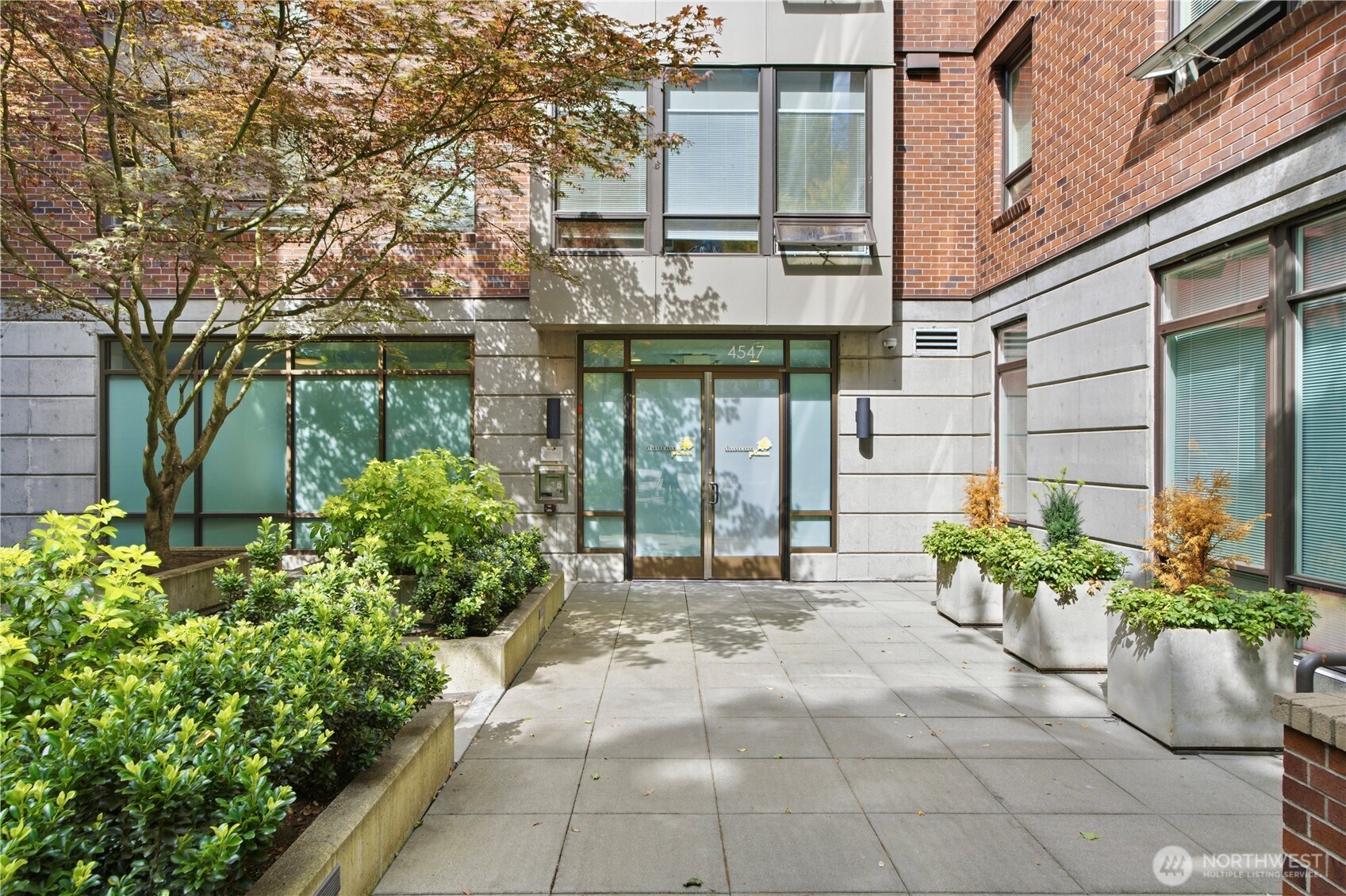 4547 8th Avenue NE #311