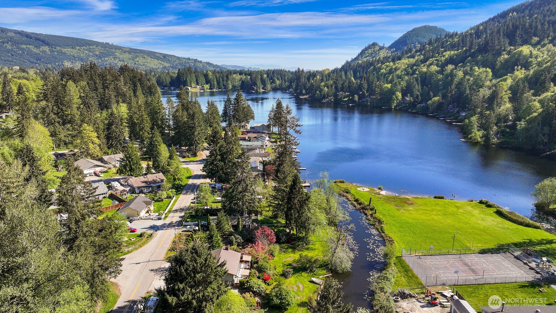 371 Lakeside Drive