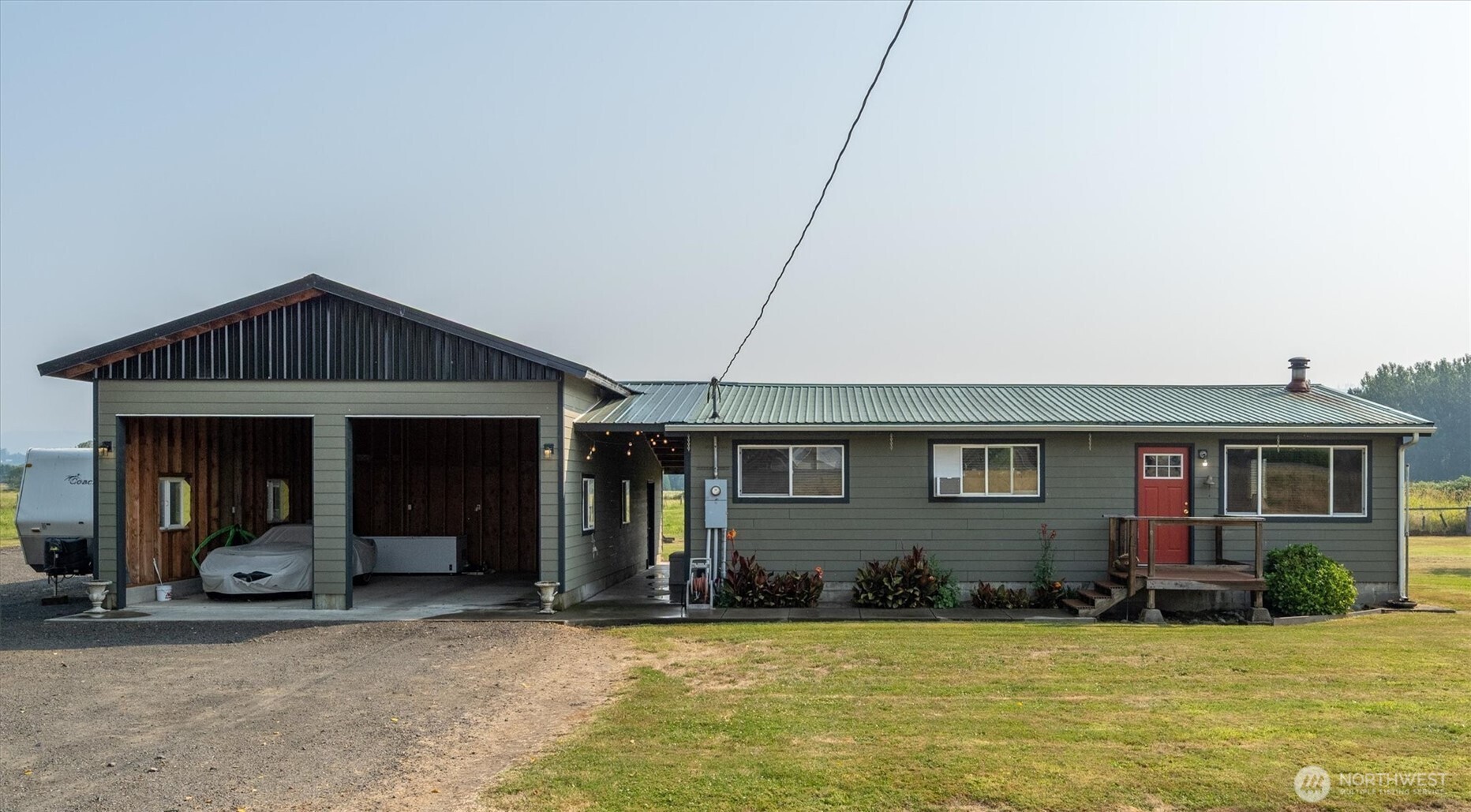 126 W Sunny Sands