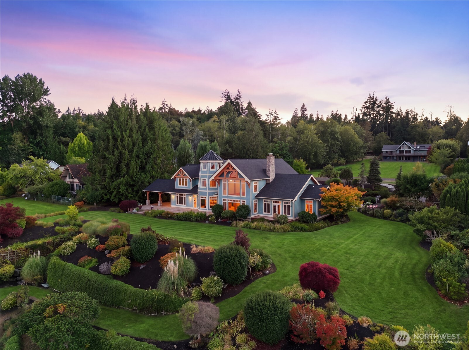 6943 NE 76th Avenue