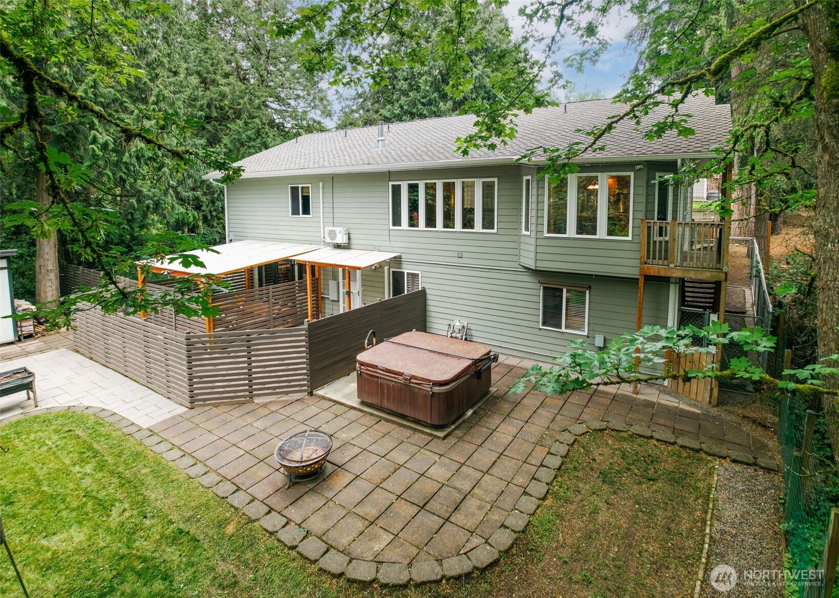 7337 151st Avenue NE