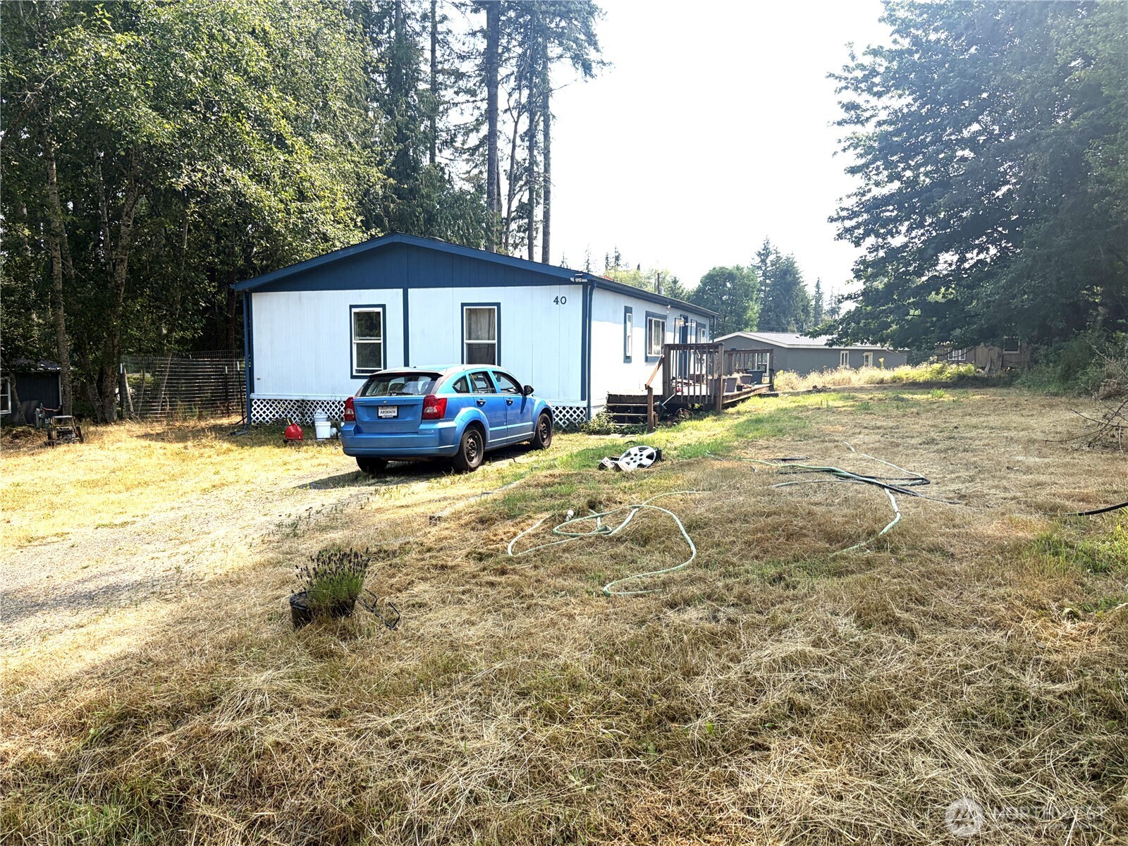 40 E Totten Place