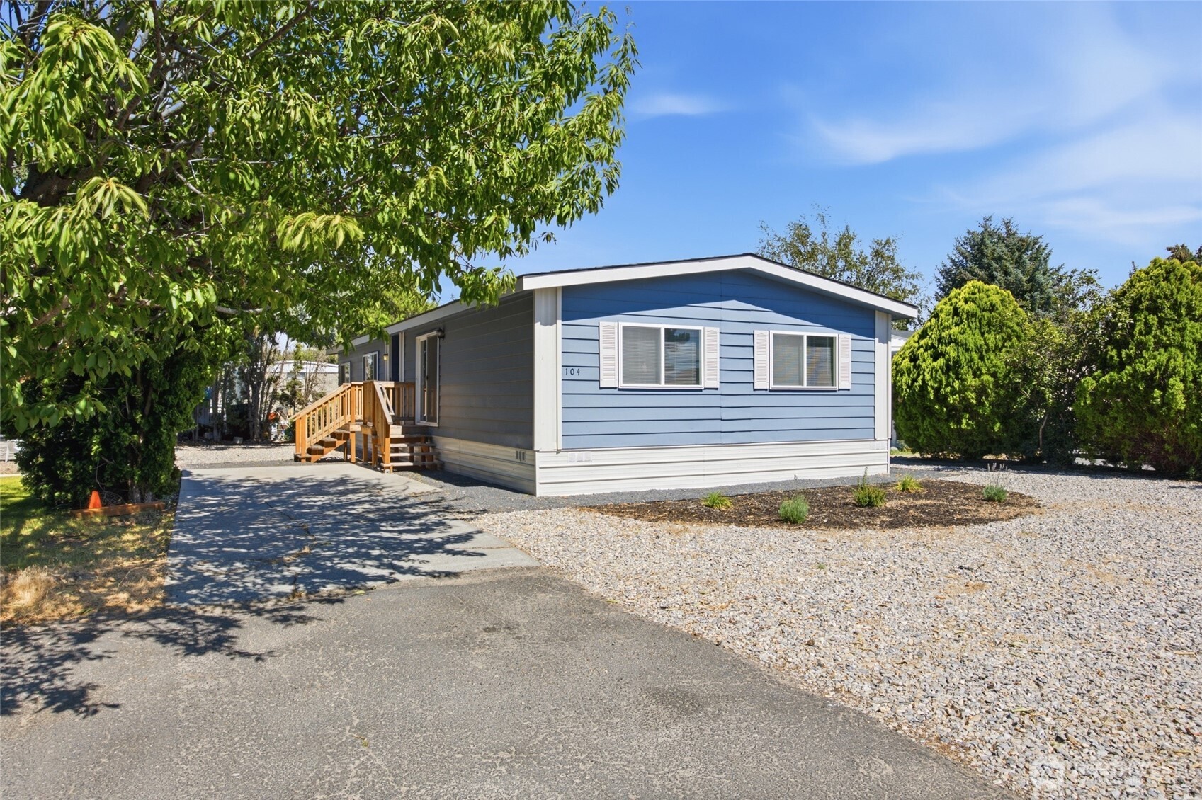 4815 Airway Drive NE #104
