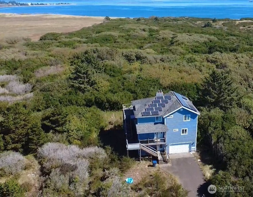 1264 E Ocean Shores Boulevard SW