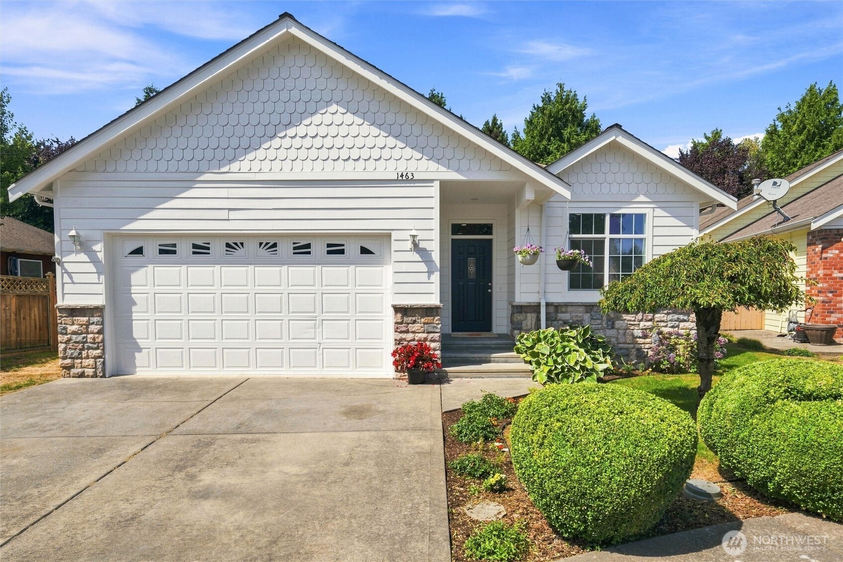 1463 Woodfield Place
