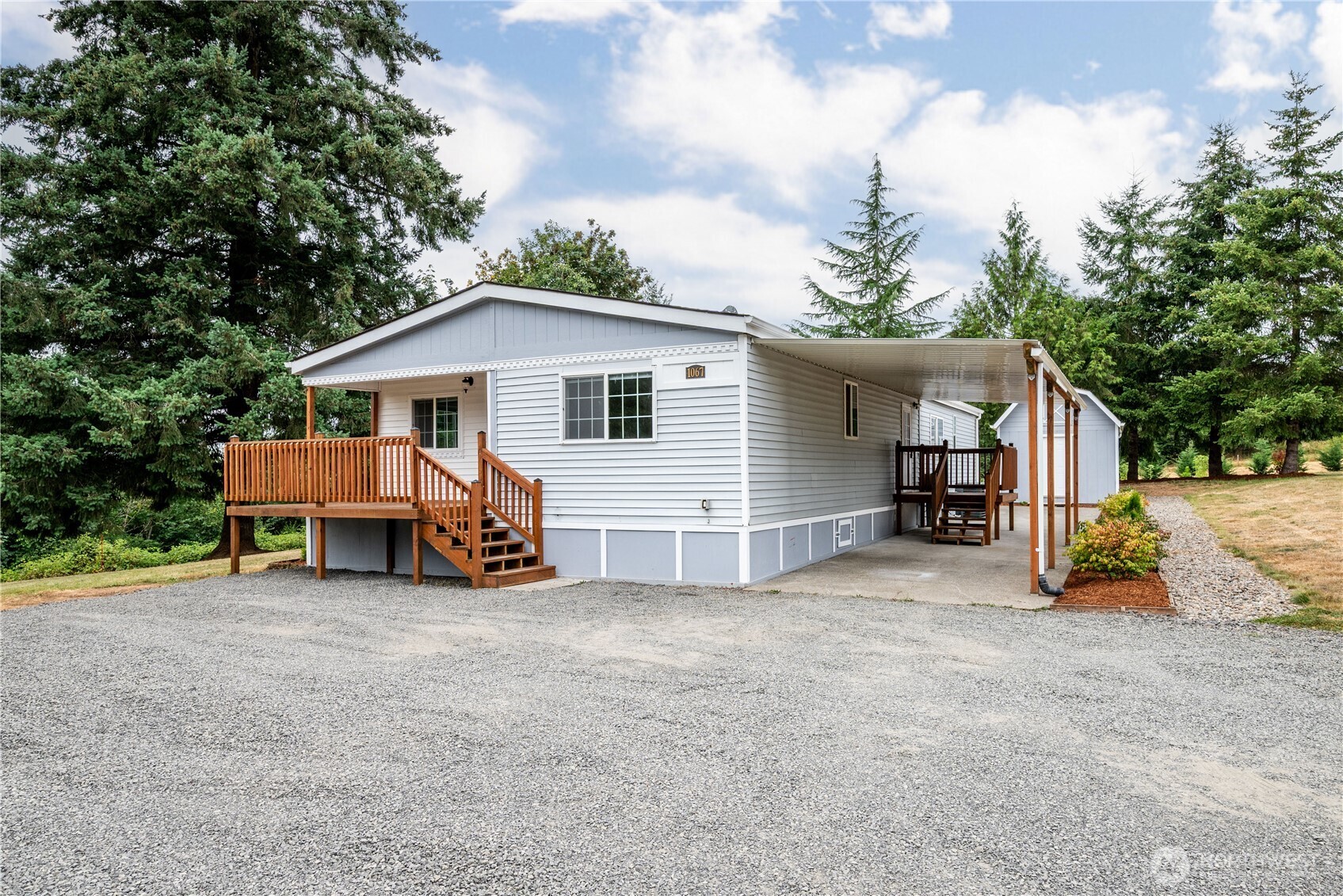 1067 Spirit Lake Highway