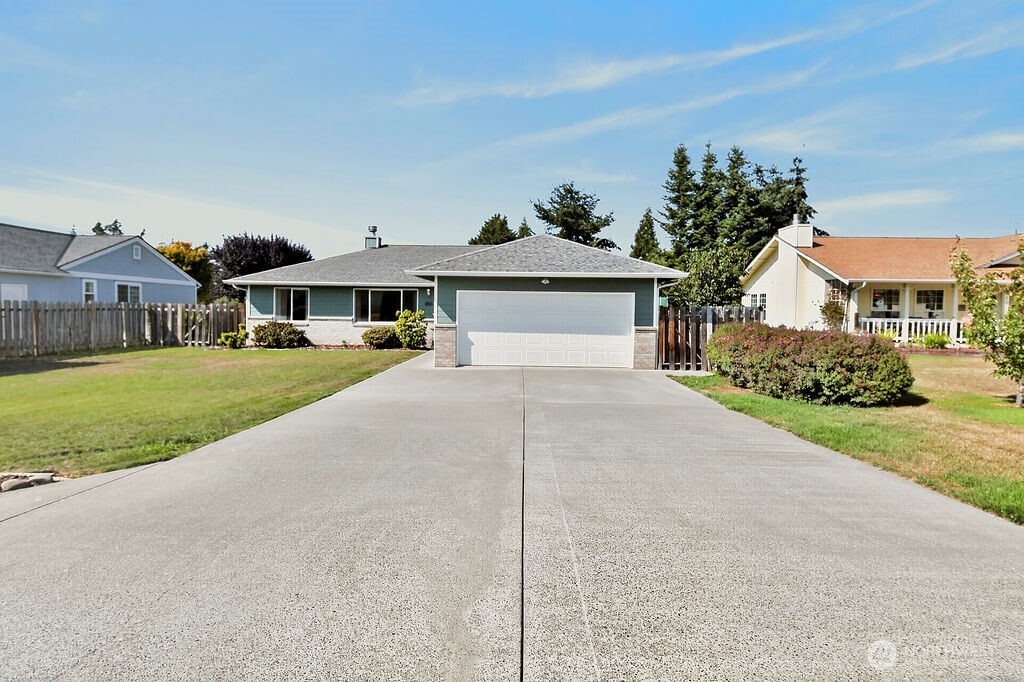 860 W Sylvester Court