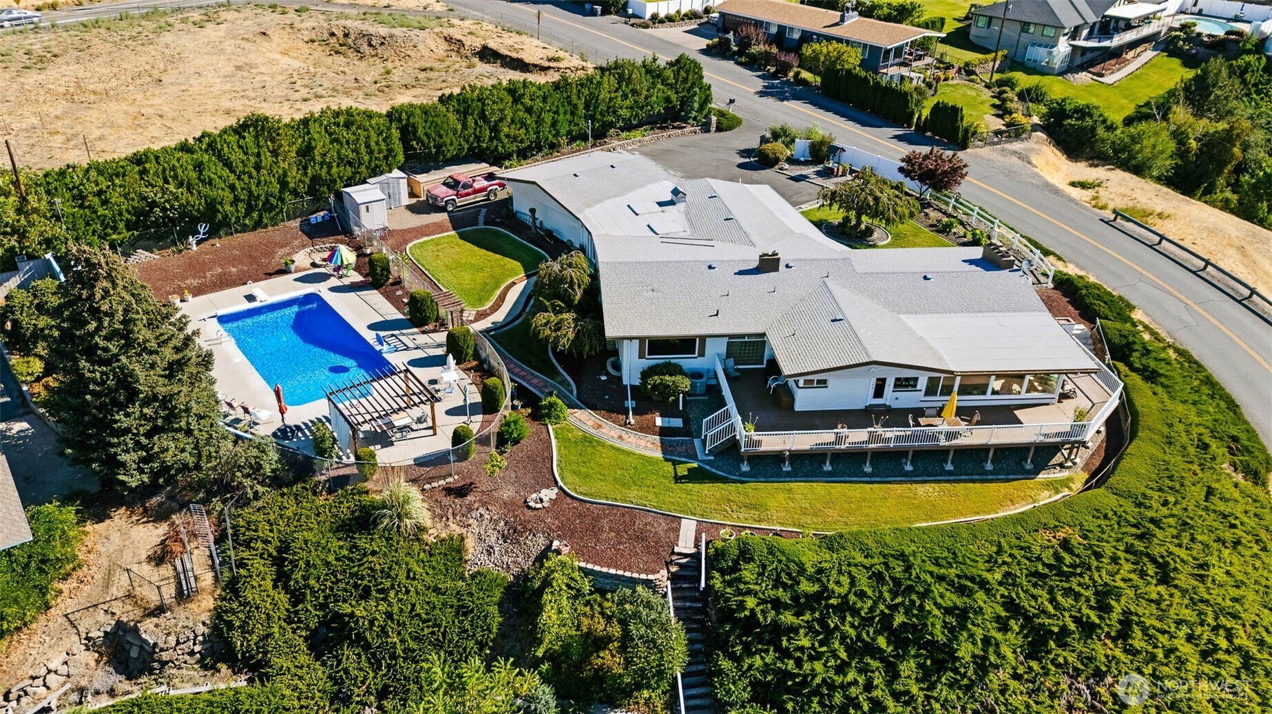 714 N 58th Avenue