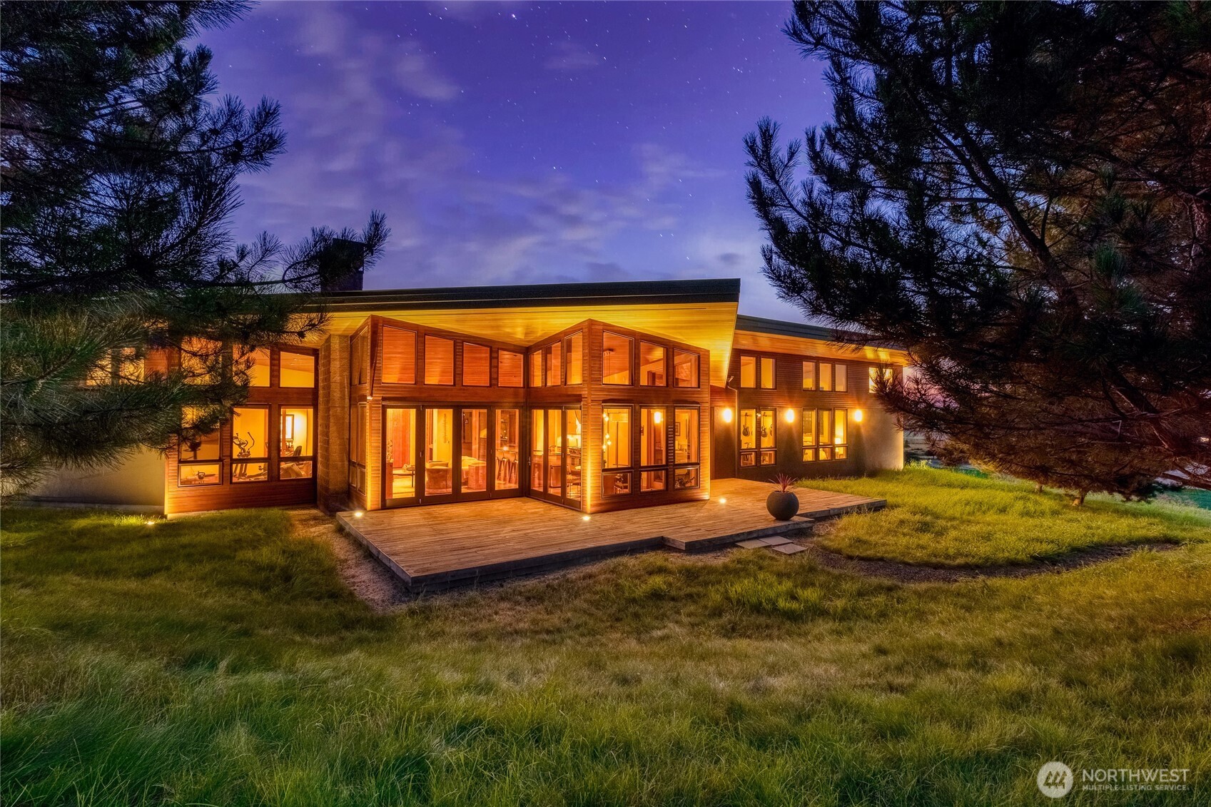 2339 Palisades Lane