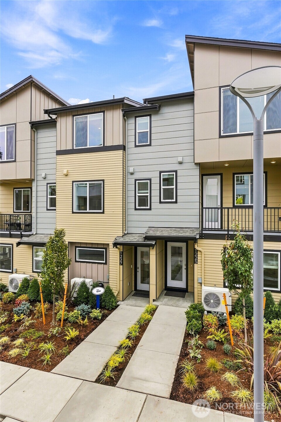 1221 Tacoma Court NE #21