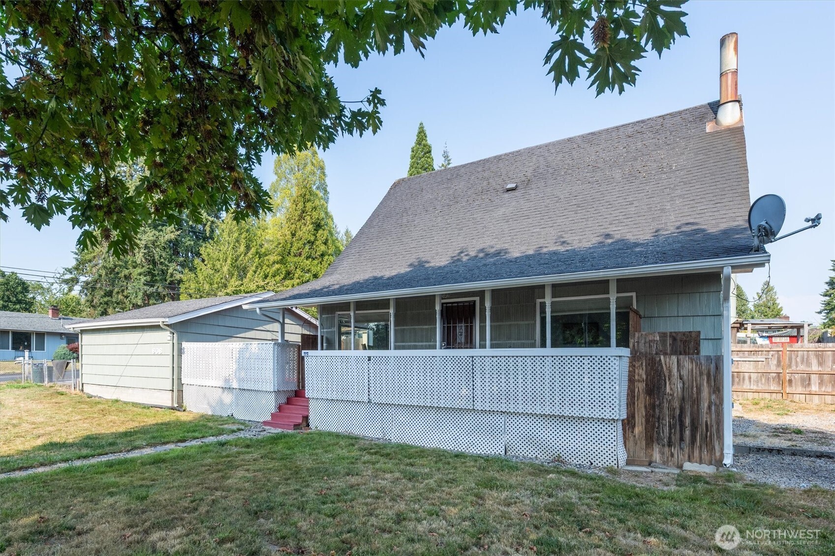 606 N 16th Avenue