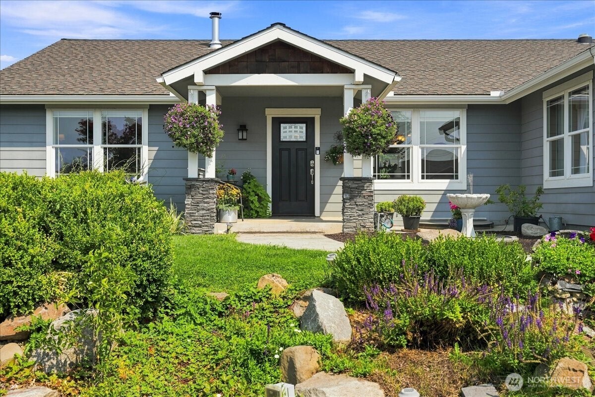 109 Cascade Place
