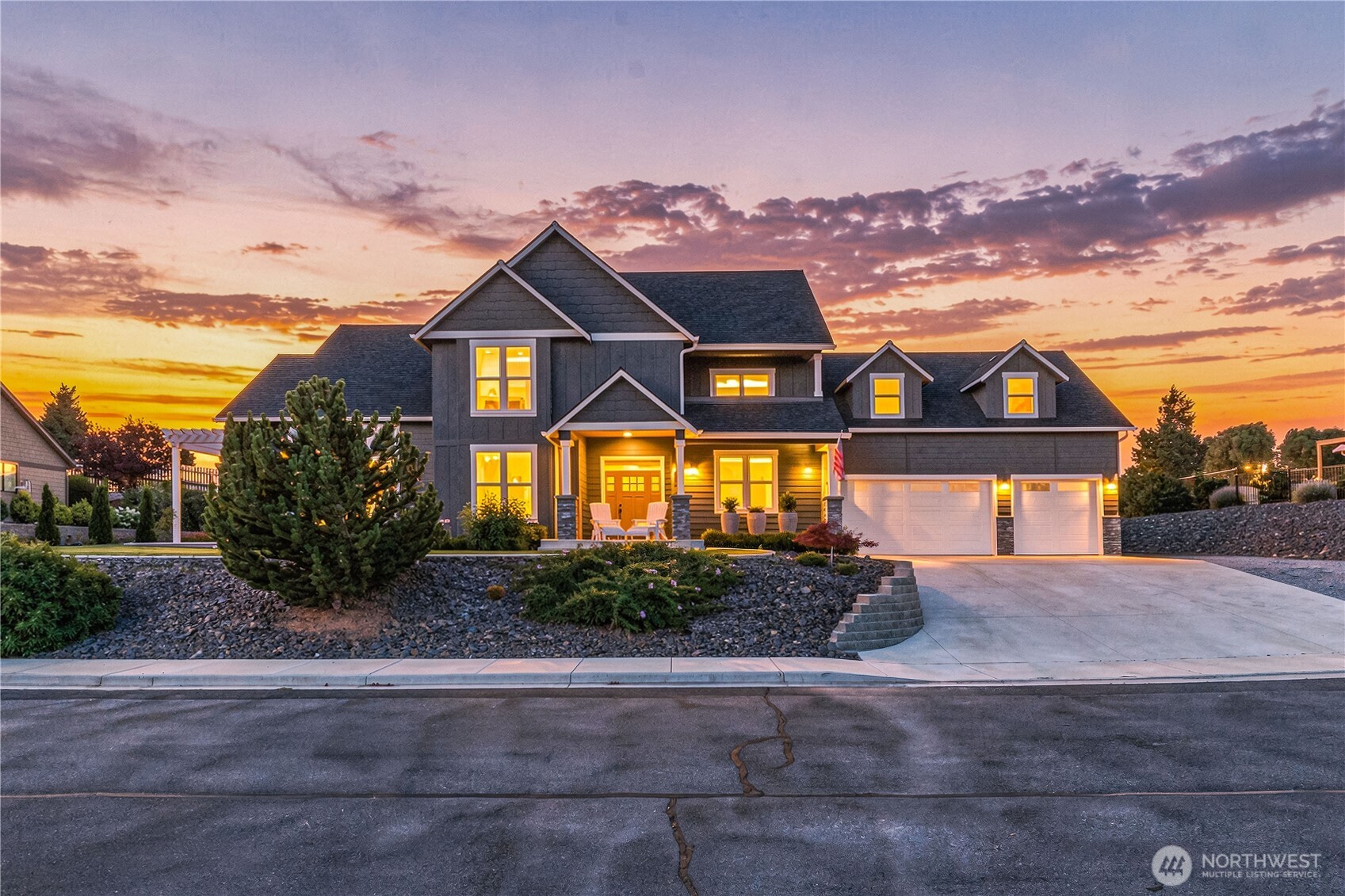 2769 SE Falcon View Drive