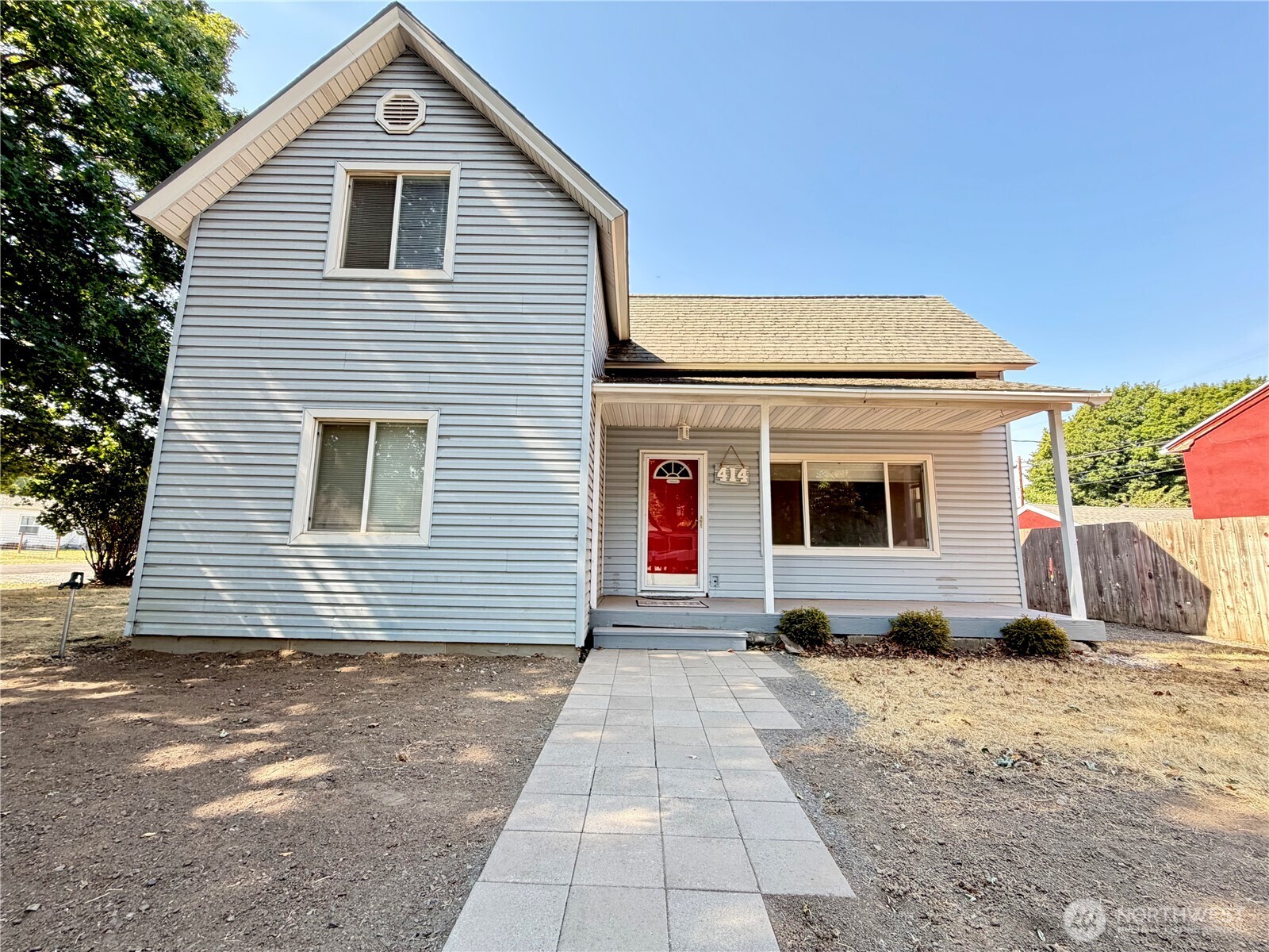 414 S 4th St.