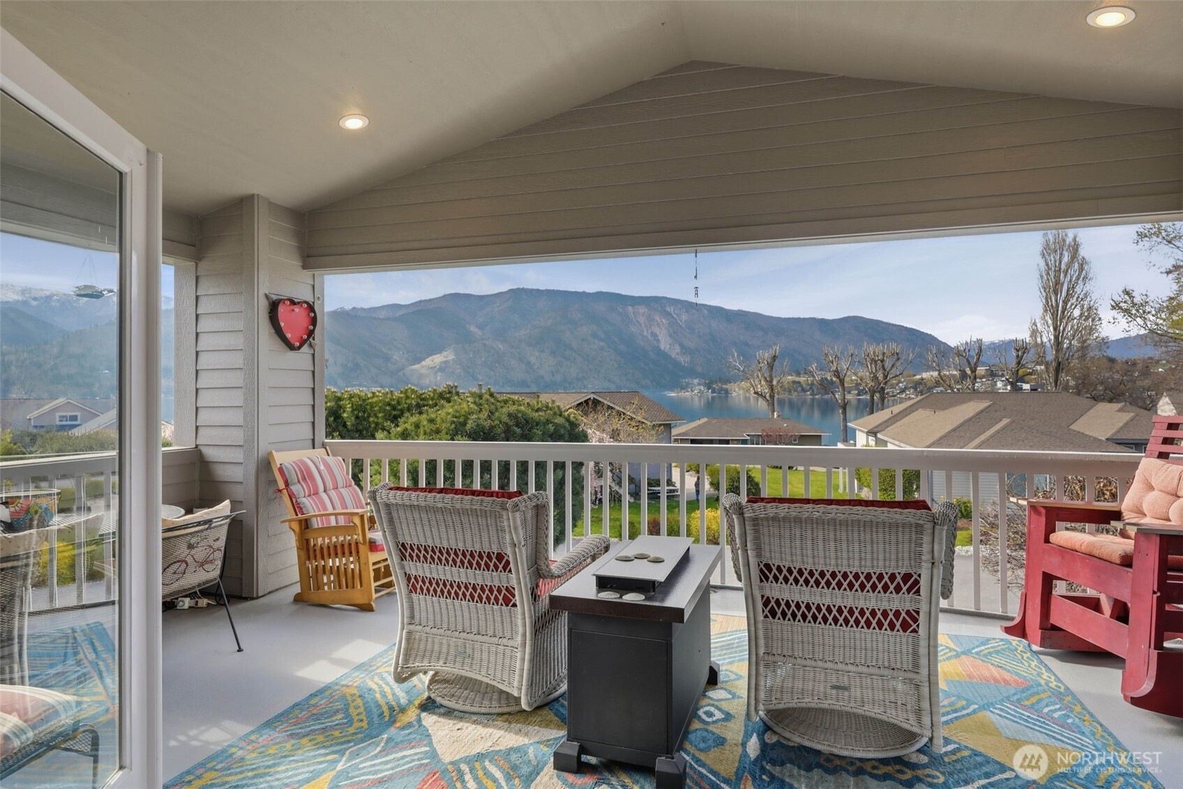207 Manson View Drive