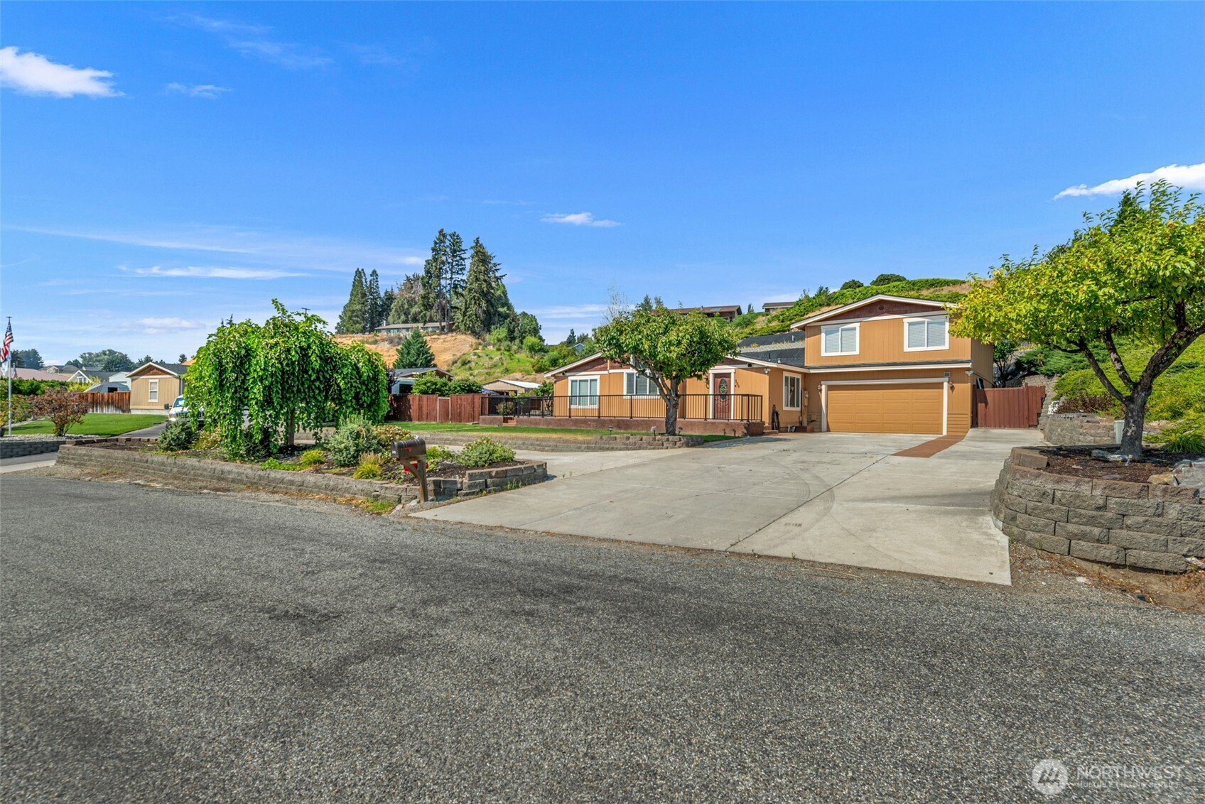 390 Sunnyslope Heights Road