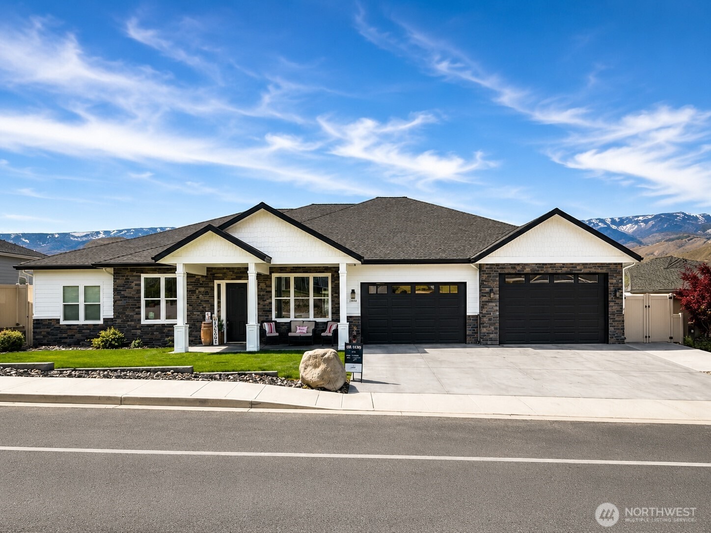 2858 SE Falcon View Drive