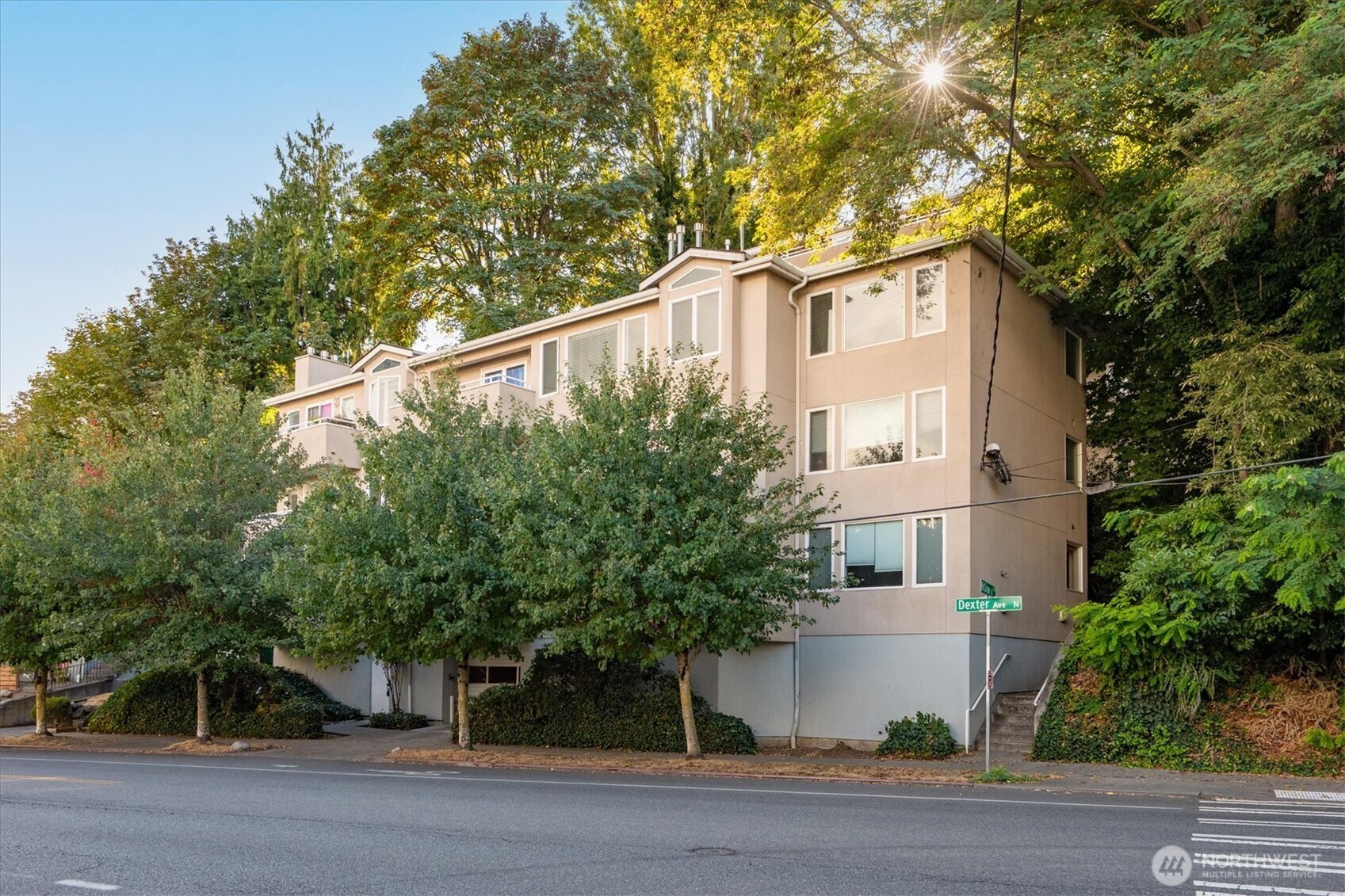 2167 Dexter Avenue N #301