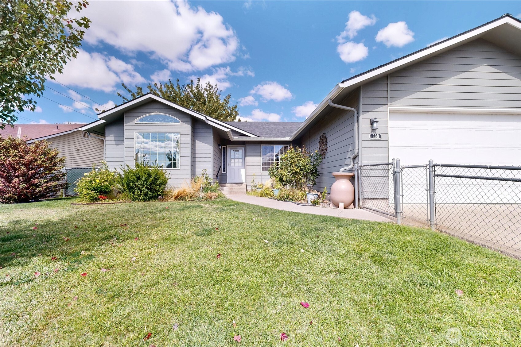 809 SE Tamarack Street