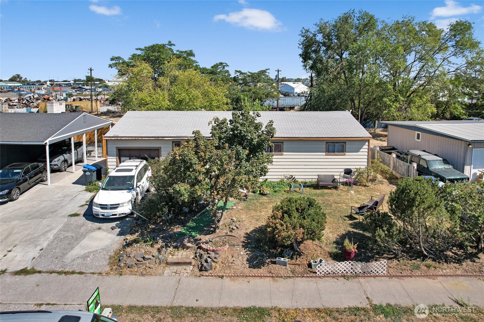 1435 W Sunset Drive