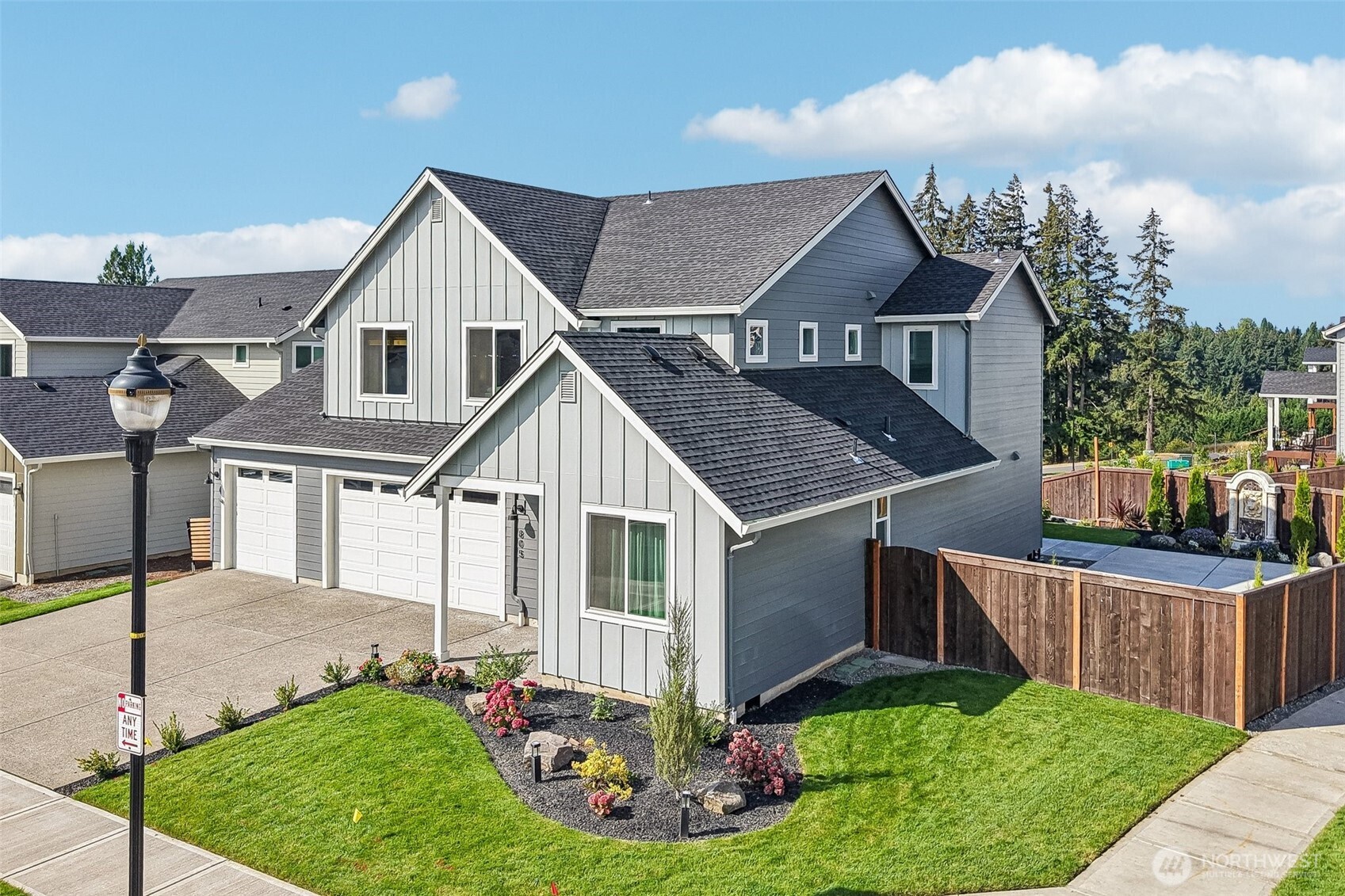 805 S 27th Place — home for sale